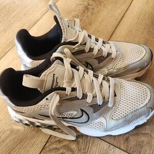 Nike Silver White Black zoom air Women's Athletic Sneakers